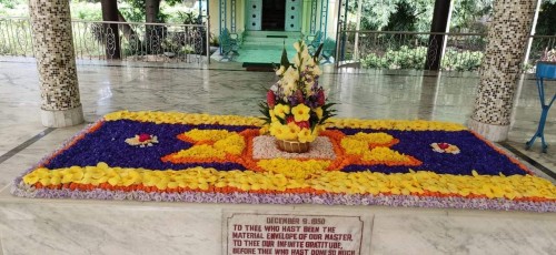 526 Samadhi Decorations at Sri Aurobindo Yoga Mandir Rourkela