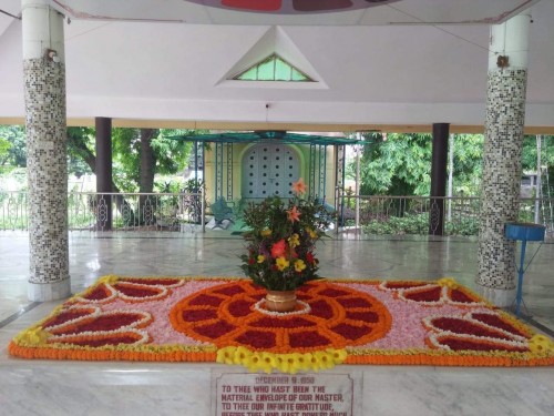 527 Samadhi Decorations at Sri Aurobindo Yoga Mandir Rourkela