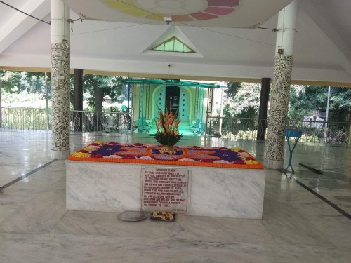 531 Samadhi Decorations at Sri Aurobindo Yoga Mandir Rourkela