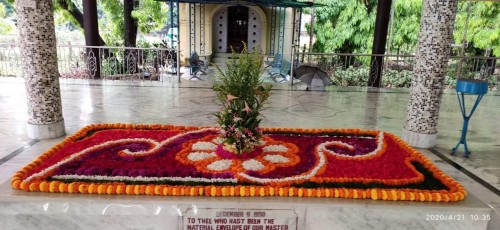 544_Samadhi-Decorations-at-Sri-Aurobindo-Yoga-Mandir-Rourkela.jpg