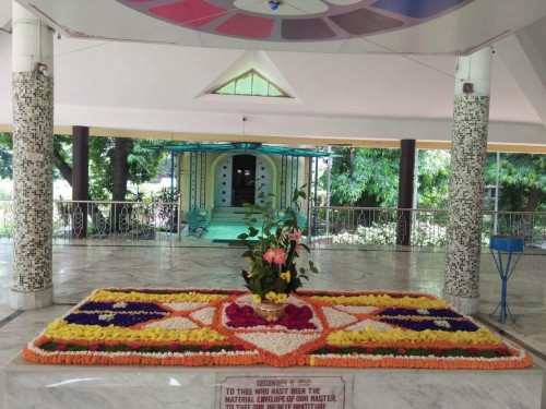 561 Samadhi Decorations at Sri Aurobindo Yoga Mandir Rourkela