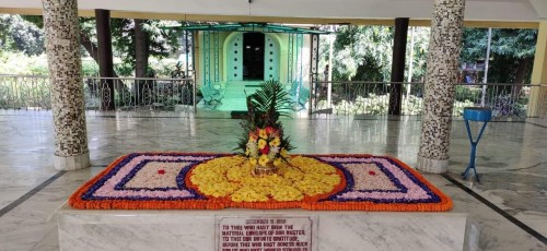 577 Samadhi Decorations at Sri Aurobindo Yoga Mandir Rourkela