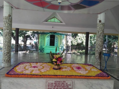 585 Samadhi Decorations at Sri Aurobindo Yoga Mandir Rourkela