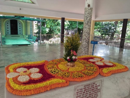 586 Samadhi Decorations at Sri Aurobindo Yoga Mandir Rourkela