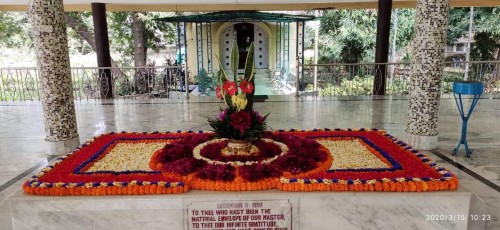 588_Samadhi-Decorations-at-Sri-Aurobindo-Yoga-Mandir-Rourkela.jpg