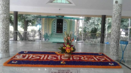 624_Samadhi-Decorations-at-Sri-Aurobindo-Yoga-Mandir-Rourkela.jpg