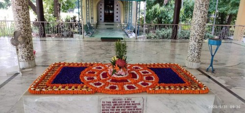 627 Samadhi Decorations at Sri Aurobindo Yoga Mandir Rourkela