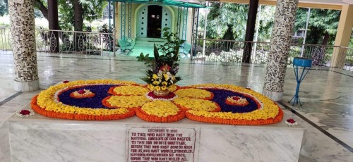 628 Samadhi Decorations at Sri Aurobindo Yoga Mandir Rourkela