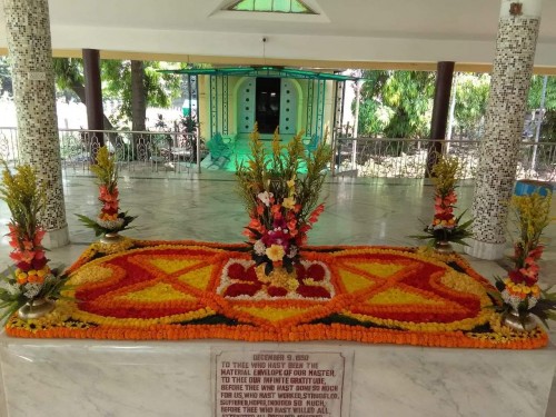 664 Samadhi Decorations at Sri Aurobindo Yoga Mandir Rourkela