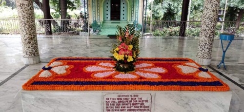 665 Samadhi Decorations at Sri Aurobindo Yoga Mandir Rourkela