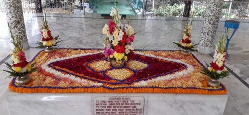 676 Samadhi Decorations at Sri Aurobindo Yoga Mandir Rourkela