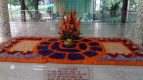 696_Samadhi-Decorations-at-Sri-Aurobindo-Yoga-Mandir-Rourkela.jpg