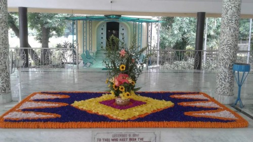 698 Samadhi Decorations at Sri Aurobindo Yoga Mandir Rourkela