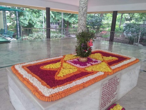 728 Samadhi Decorations at Sri Aurobindo Yoga Mandir Rourkela