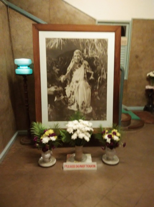 Sri-Aurobindo-Ashram-Meditation-Hall-14.jpg